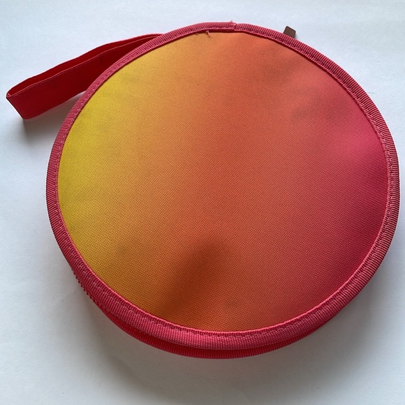 Sunnylife Picnic Eight Piece Set for Two - Picture 6 of 6